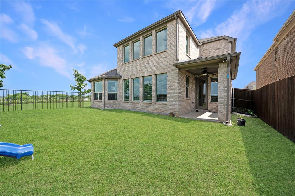 Falcon Place - Residential
