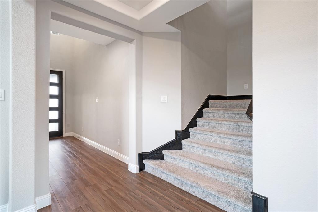 Falcon Place - Residential