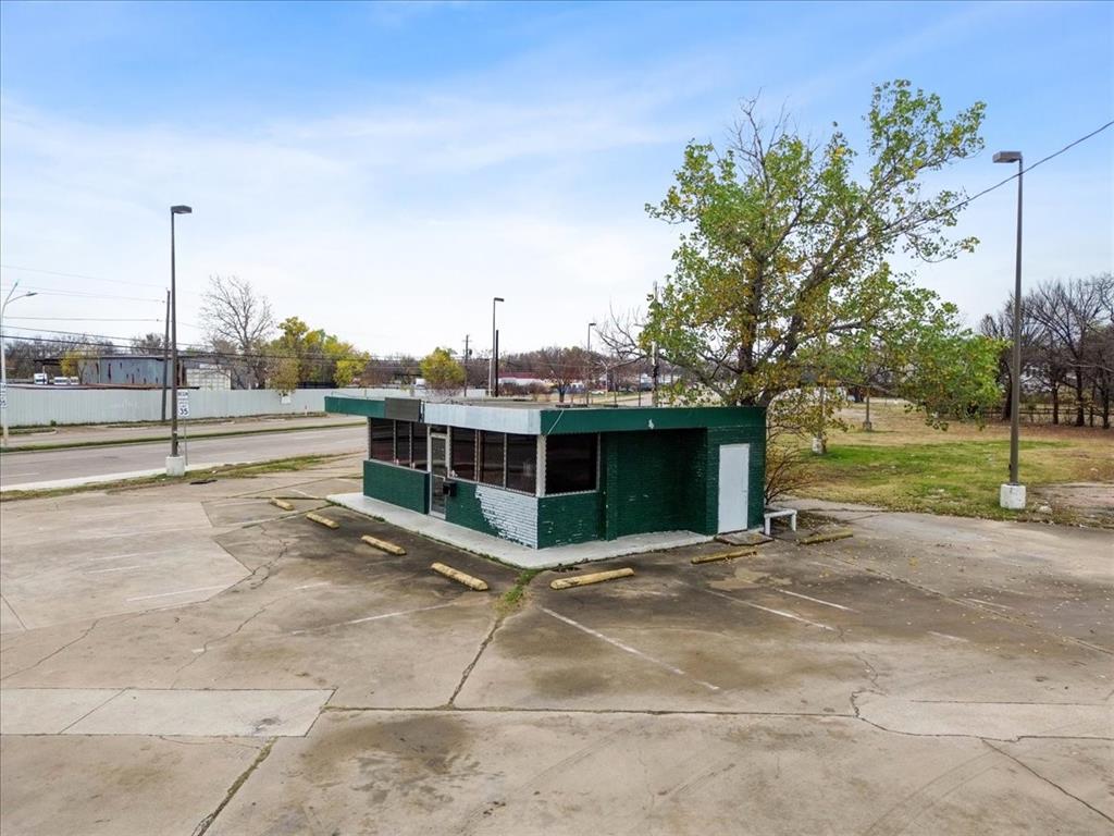 Skyline Heights - Commercial Sale