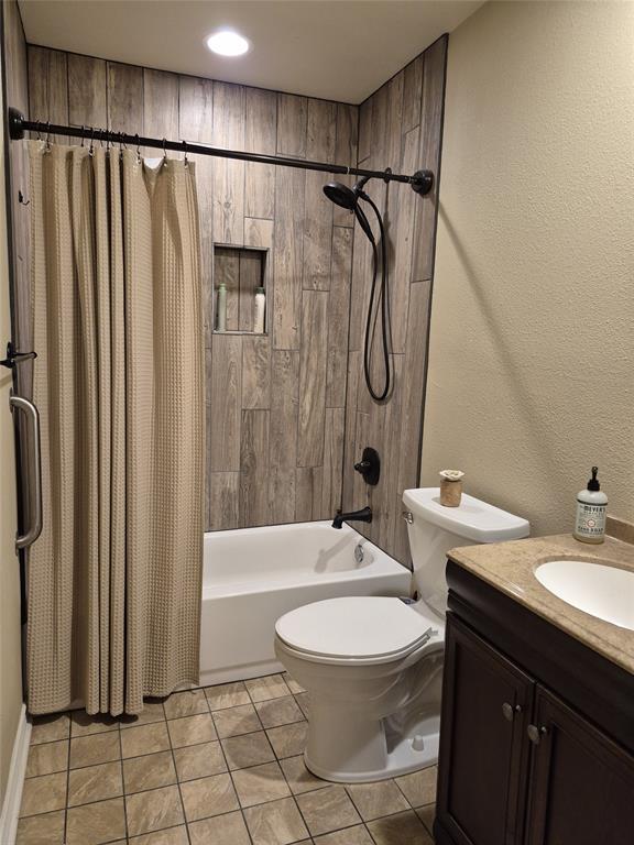 Crescent Oaks - Residential