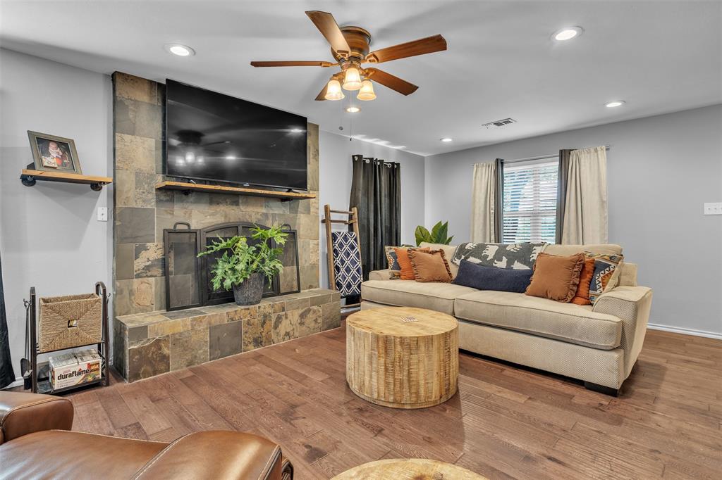 ACRES: 1.000 TRACT:25 ABST: A87 A87 T STEWART - Residential