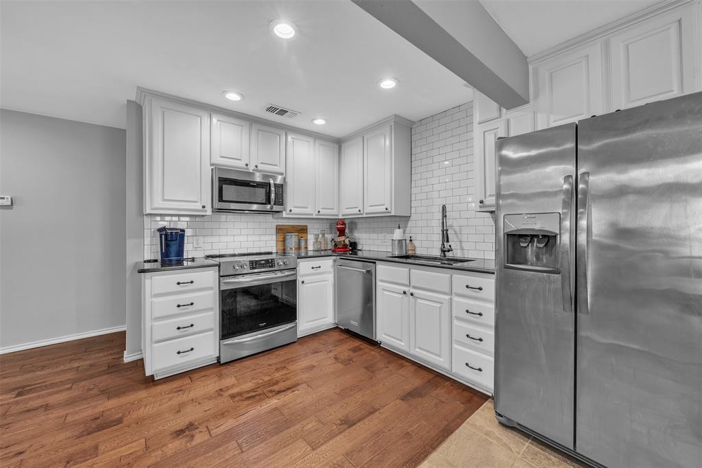 ACRES: 1.000 TRACT:25 ABST: A87 A87 T STEWART - Residential