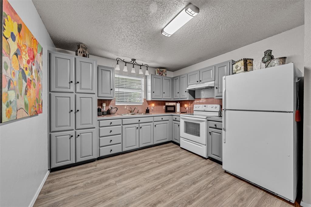 ACRES: 1.000 TRACT:25 ABST: A87 A87 T STEWART - Residential