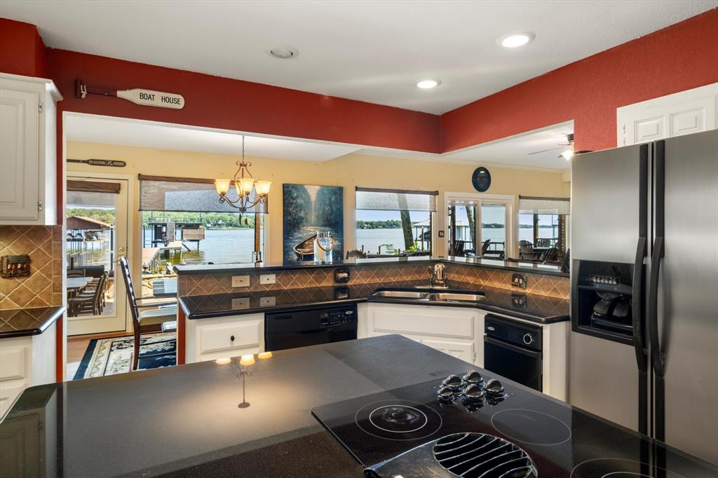 Deer Island Estate - Residential
