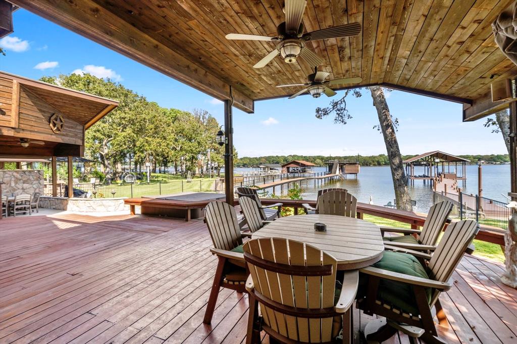 Deer Island Estate - Residential