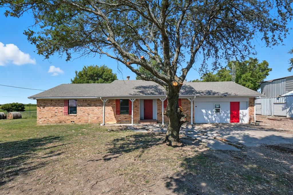 Choose 2% (Up to $10,000) Lender Credit OR a 12 month intro rate 1% below market with use of our preferred lender.
Discover the serene beauty of rural Texas living at 1118 Private Road 425, a charming retreat nestled in the tranquil countryside of Fannin County, Whitewright. This inviting 1,825 sq ft home, built in 1986, offers a perfect blend of cozy comfort and endless potential, ideal for those seeking a peaceful escape with room to grow.
The residence features 2 spacious bathrooms and well-designed living spaces, perfect for relaxing or entertaining. This home carries a warm, lived-in feel, ready for your personal touch. The interior, though in need of some modern updates, boasts a classic layout, providing a canvas for your dream home. Imagine customizing the space to reflect your style while preserving its rustic charm.

Step outside to embrace the expansive acreage surrounding the property, offering boundless opportunities for outdoor enthusiasts. A standout feature is the pond, newly constructed in 2024, adding a picturesque element to the landscape. Whether you're envisioning a thriving garden, space for livestock, or simply a spot to enjoy fishing or quiet reflection under Whitewright’s starry skies, this property delivers. The open land is perfect for those craving privacy and the freedom to create their own rural oasis.

Conveniently located, the property provides easy access to major highways like US 82 and US 69, making commutes to nearby Sherman (20 minutes) or Greenville (30 minutes) a breeze for shopping, dining, or work. 
This is more than a home—it’s a lifestyle. With its blend of seclusion, natural beauty, and proximity to modern conveniences, it offers a rare opportunity to own a slice of Texas paradise. Don’t miss your chance to transform this property into your forever home or weekend get-a-way.