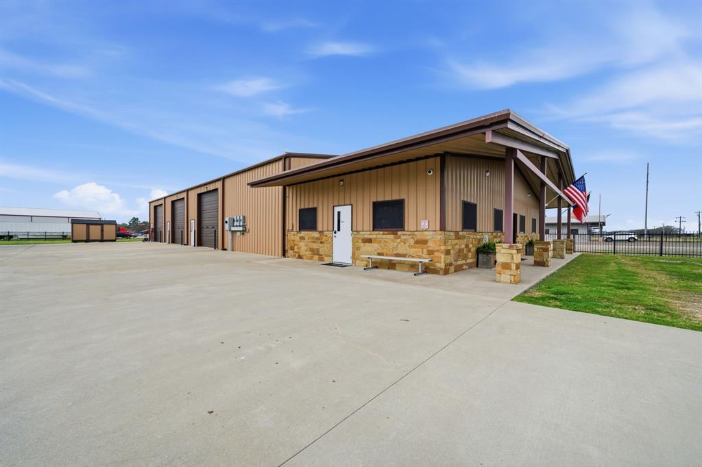 Cash Bus Park Ph 1 - Commercial Sale