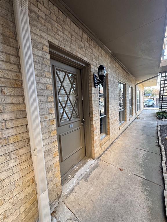 Fountain Royale Orleans W - Residential
