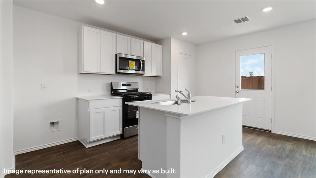 Leonard Crossing - Residential