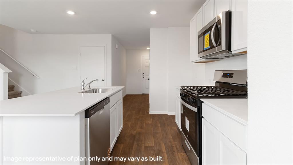 Leonard Crossing - Residential
