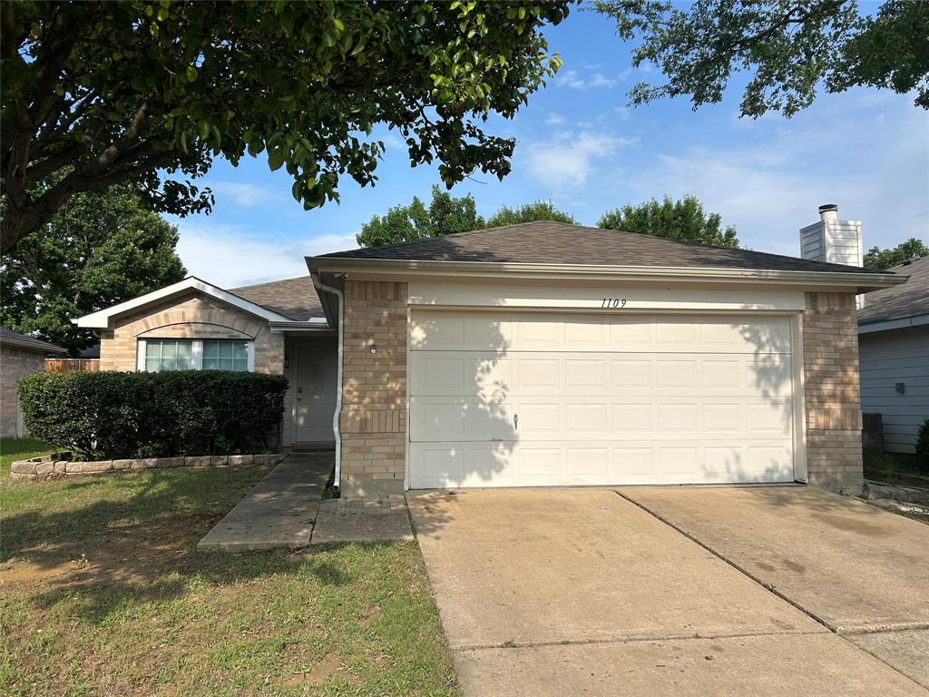 Arbor-covered patio, spacious backyard, mature shade tree, and access to community amenities create the perfect setting for everyday living in this well-maintained Oak Hollow Estates home. Thoughtfully updated with fresh interior paint, updated light fixtures, window coverings, and a new roof installed in 2024, this home offers a move-in ready opportunity in an established Anna community. Inside, the open floor plan creates an inviting flow for both everyday living and entertaining, while the split bedroom layout provides flexibility and privacy. Natural light fills the home, enhancing the warm and comfortable atmosphere throughout. Outdoor living takes center stage with a spacious backyard, mature shade tree, and arbor-covered patio designed for relaxing evenings, weekend gatherings, or simply enjoying time outdoors. The generous yard offers plenty of space to personalize and enjoy. Residents enjoy access to community amenities including a pool, playground, parks, sidewalks, walking trails, and a basketball court. Conveniently located with quick access to US Highway 75, the home is just minutes from shopping, dining, parks, and everyday conveniences. Nearby destinations including Natural Springs Park and Slayter Creek Park provide additional opportunities for recreation and outdoor enjoyment. Offering the character of an established neighborhood combined with convenient access to McKinney and the greater Dallas-Fort Worth Metroplex, this home delivers the comfort, updates, and location today's buyers are seeking. Schedule your private showing to experience all this property has to offer.