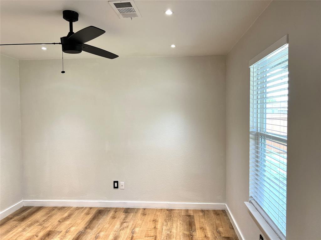 Casa Loma Estates Rep - Residential Lease