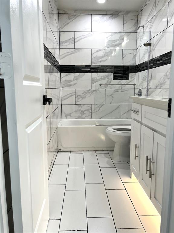 Casa Loma Estates Rep - Residential Lease