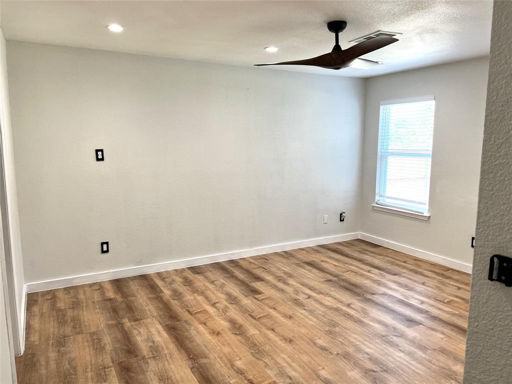 Casa Loma Estates Rep - Residential Lease