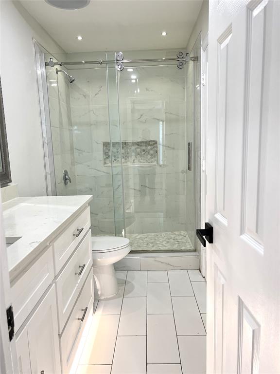 Casa Loma Estates Rep - Residential Lease