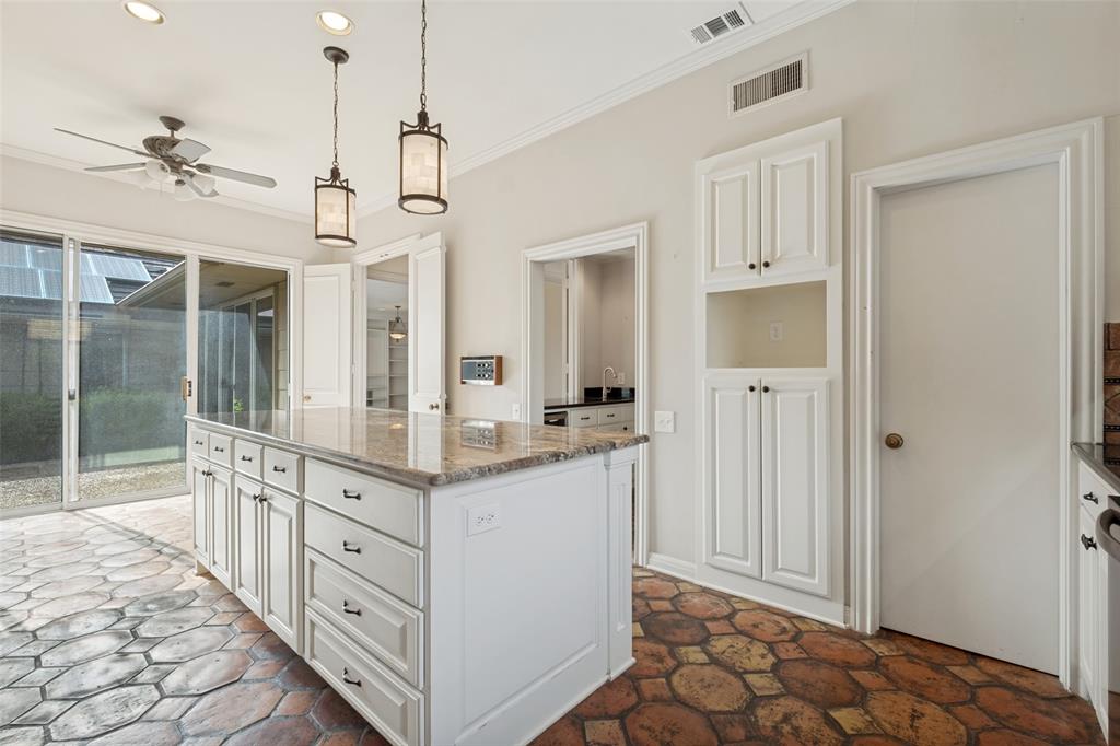 Lanvendale Circle - Residential