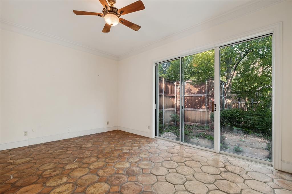 Lanvendale Circle - Residential