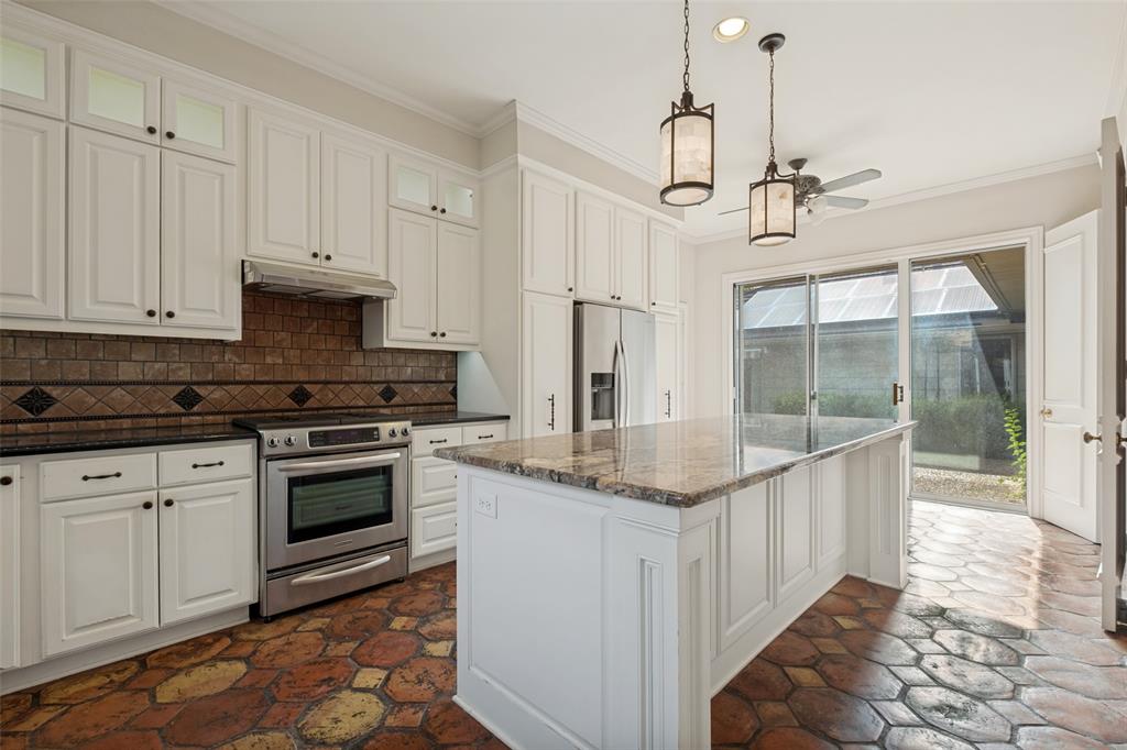 Lanvendale Circle - Residential