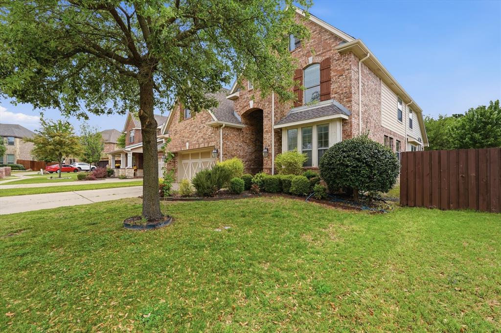 Enclave At Wooded Creek - Residential