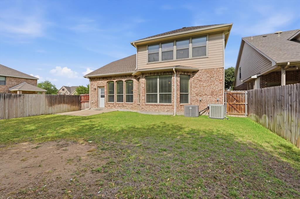 Enclave At Wooded Creek - Residential