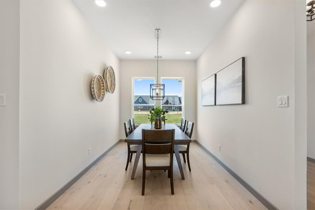 DIXIE ESTATES - Residential