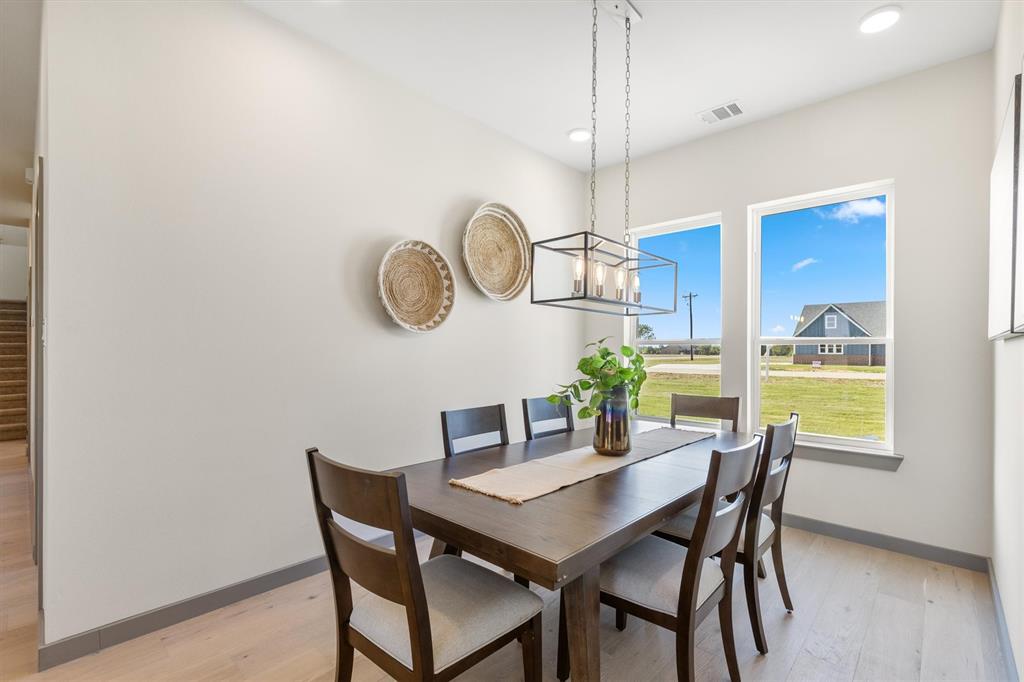 DIXIE ESTATES - Residential