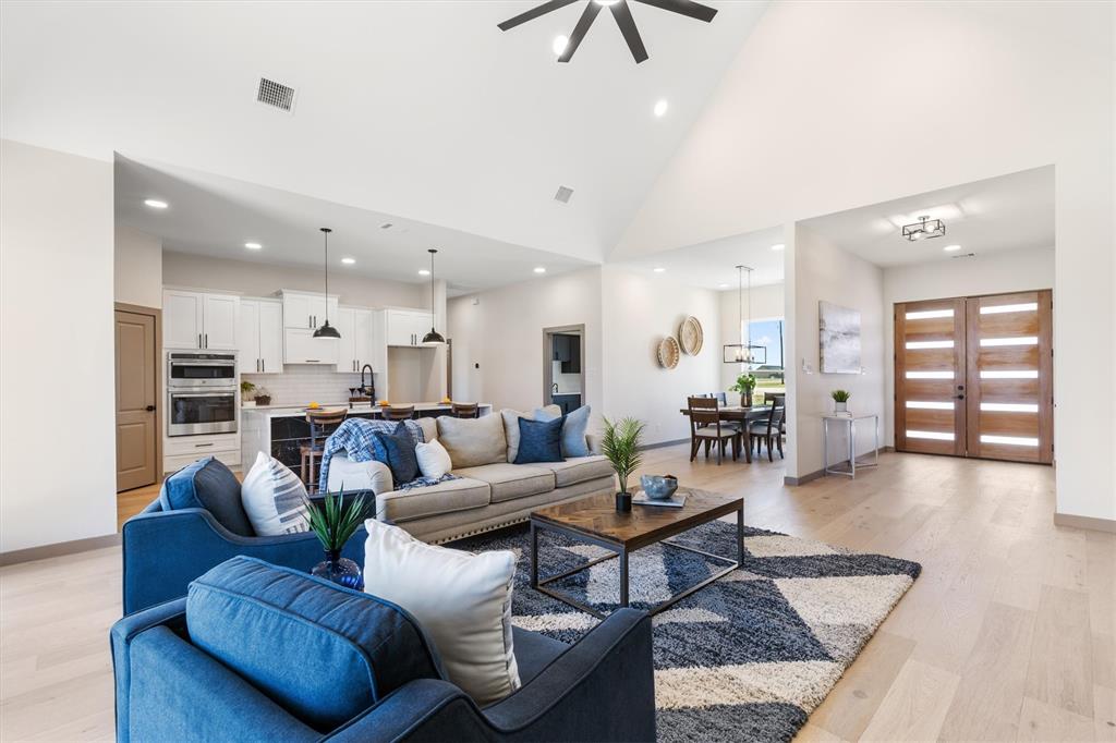 DIXIE ESTATES - Residential