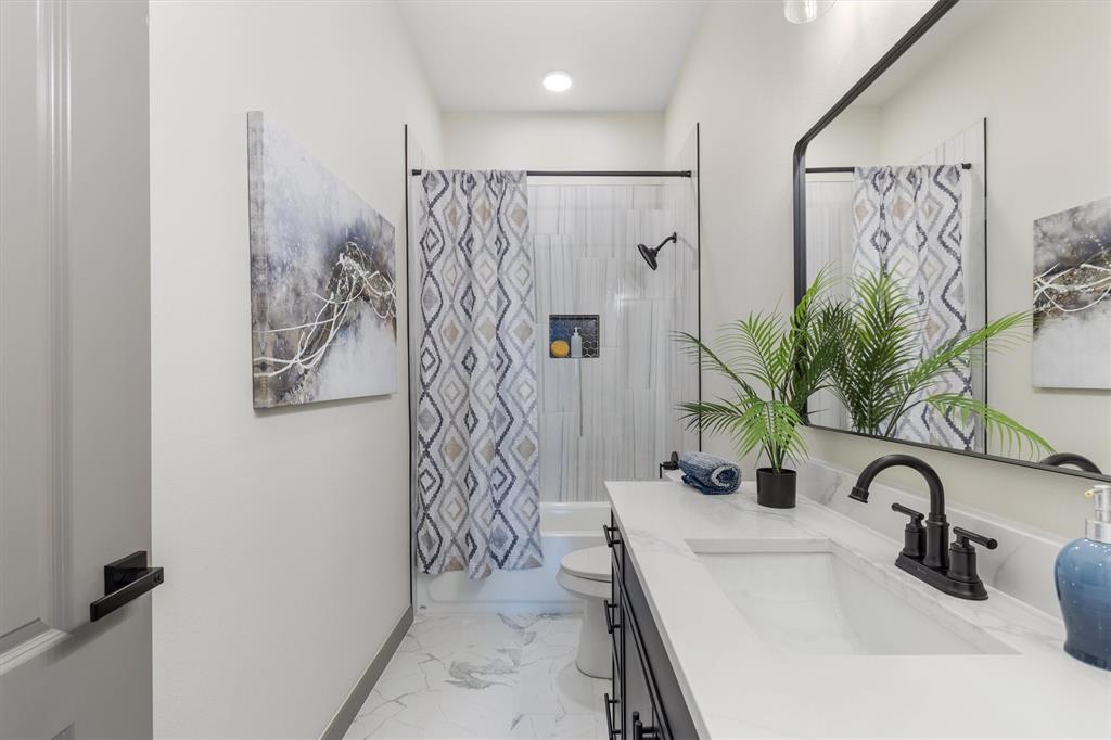 DIXIE ESTATES - Residential