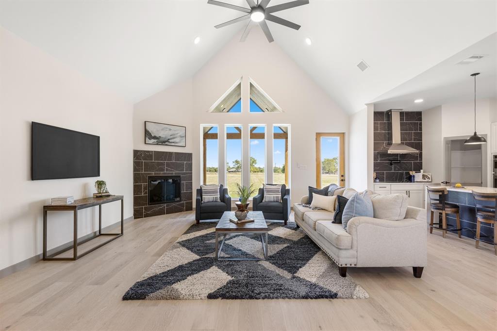 DIXIE ESTATES - Residential