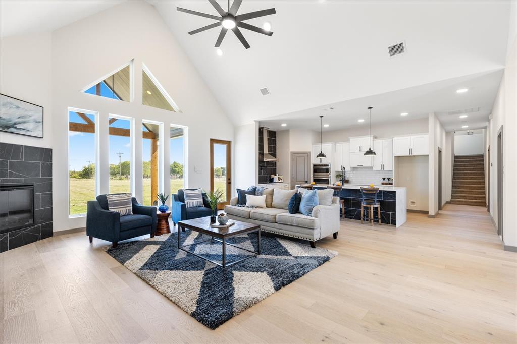 DIXIE ESTATES - Residential