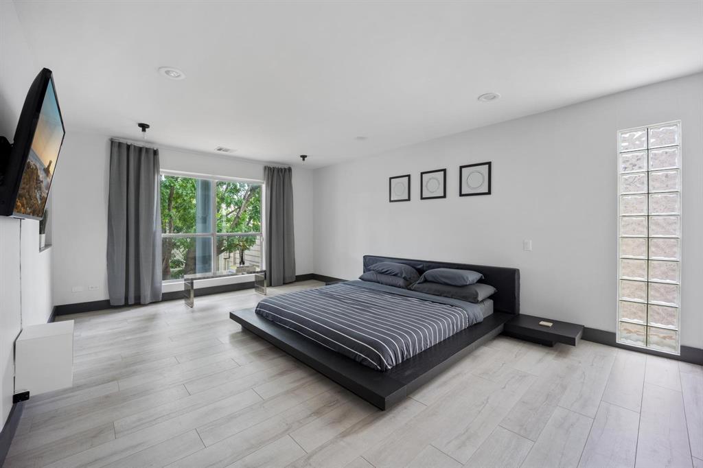 Travis Street Condos - Residential