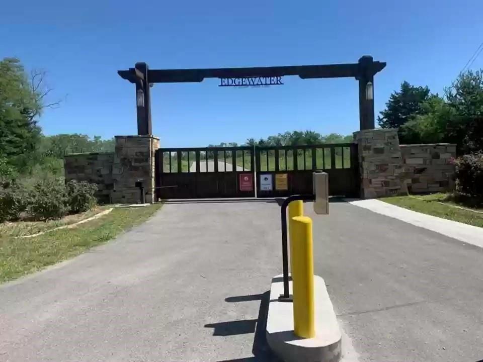1.72 acres CORNER lot number 1 in the prestigious gated community at The Edgewater. It is only 30-40 minutes easy drive from downtown Dallas. Do not wait, come to see to believe it yourself.  There is a beautiful house constructed on one of the neighbor lot.