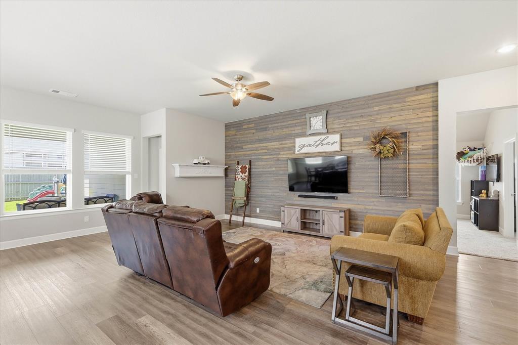 Pecan Square Ph 1b - Residential