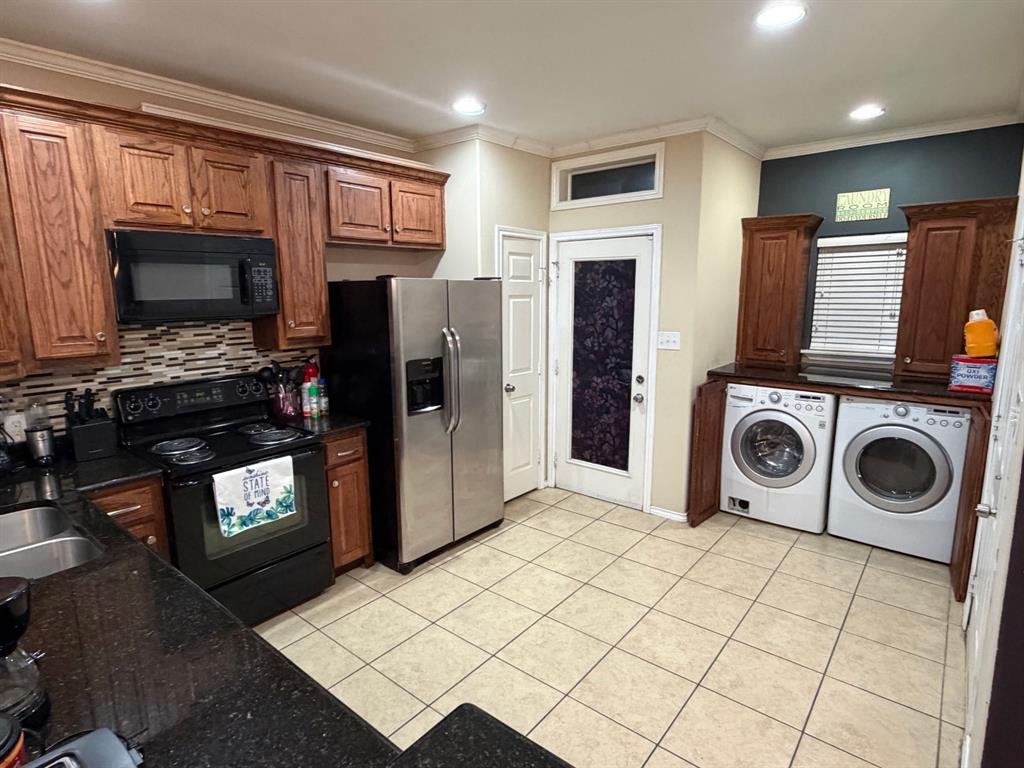 Bexar Street North Twnhms 01 - Residential