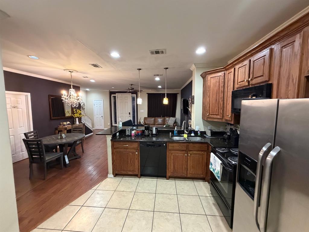 Bexar Street North Twnhms 01 - Residential