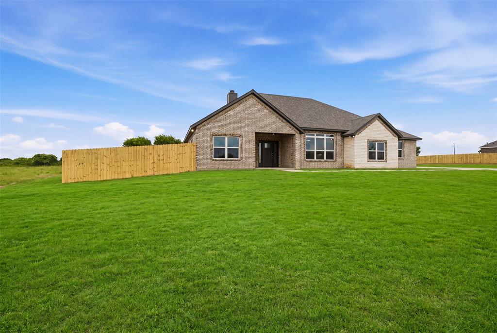 Abst 824 TR 116 - Residential