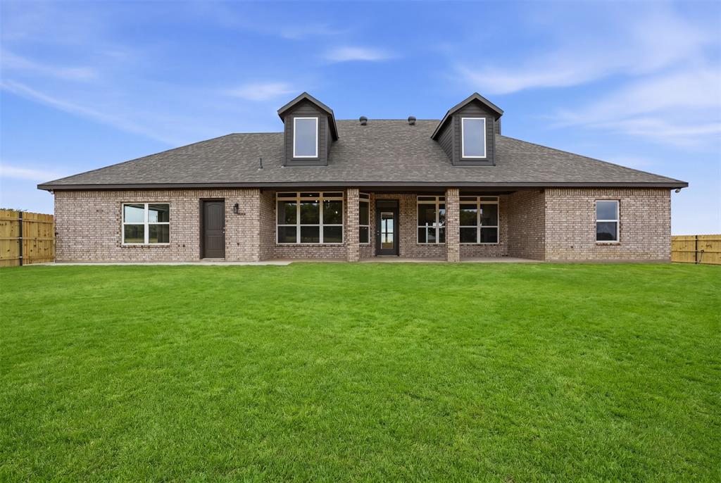 Abst 824 TR 116 - Residential