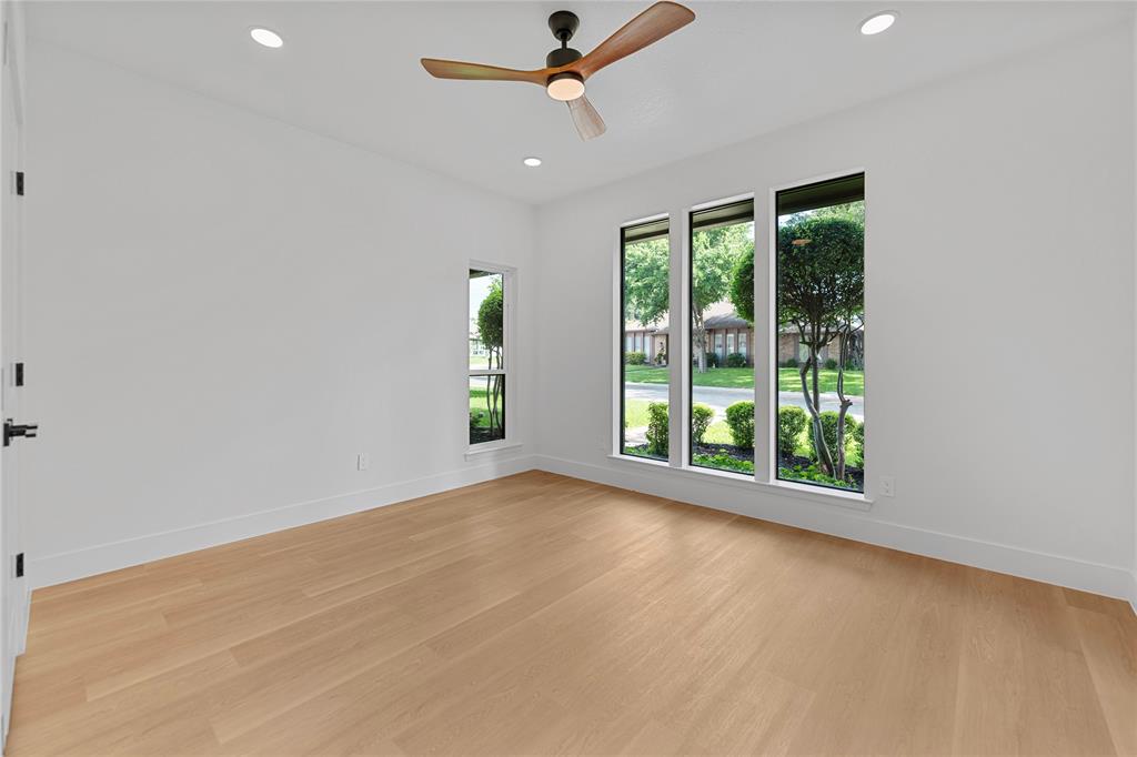 HILLCREST MANOR 1ST SEC - Residential