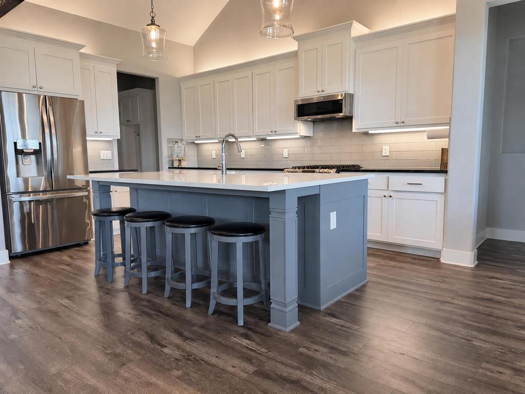 Summer Lake Country Estates - Residential