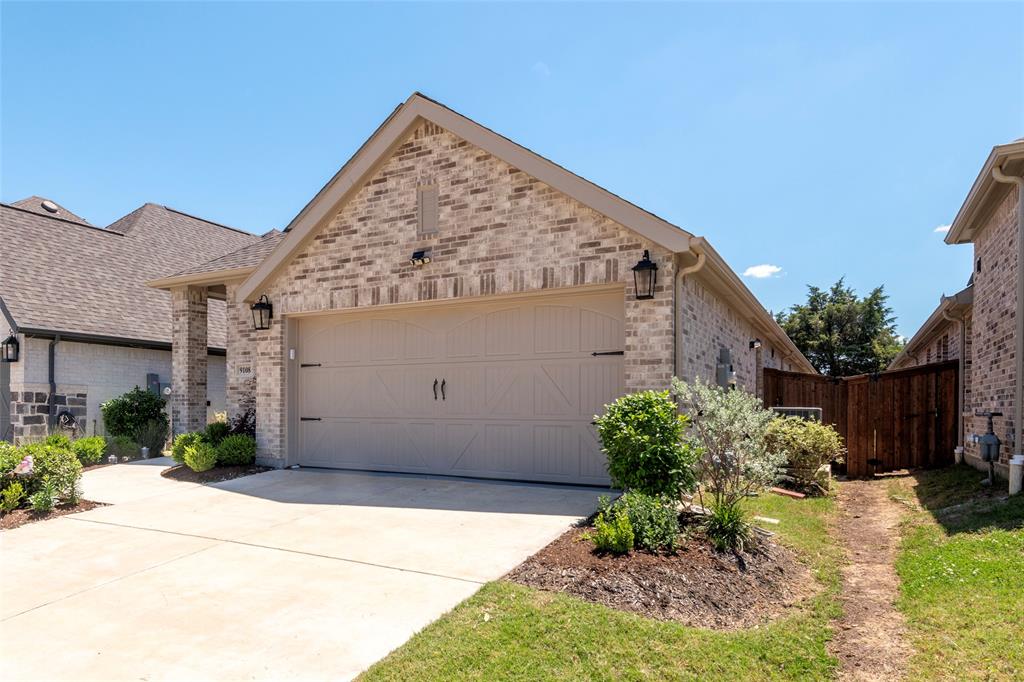 Prairie Oaks - Residential