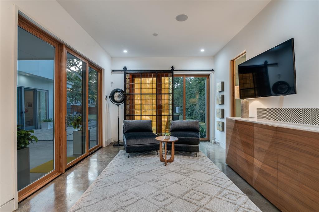 Forest Hills - Residential