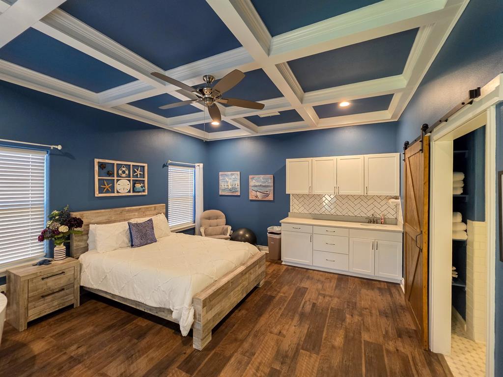 Hillcrest - Commercial Sale