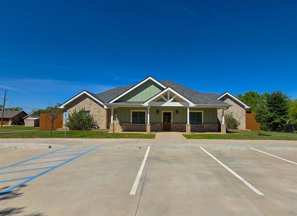 Freestanding 2,561 SF medical or professional office at 2426 Lincoln Dr in North Abilene, previously operated as a boutique birthing center. The building features a reception and waiting area, private office, four versatile rooms that can function as additional offices or treatment rooms, a kitchenette or breakroom, a large utility room, and multiple restrooms, all supported by on-site parking in a neighborhood-style setting just minutes from Hendrick Medical Center and major arterials. Ideal for medical, counseling, wellness, or professional office users seeking a patient-friendly environment with close proximity to the hospital.

This location is an ideal fit for a wide range of outpatient healthcare services, including:
Urgent care clinics - benefiting from high visibility and quick access for walk-in and time-sensitive patients.
Specialty care centers (such as dialysis or infusion) - with convenient parking and proximity to major roads for repeat-visit patients.
Outpatient diagnostic imaging - offering efficient access for referrals and same-day services.
Pediatric or family medicine practices - in a family-friendly North Abilene neighborhood with strong residential density.
General primary care groups - supported by the area's stable population base and established medical ecosystem.
Group or Nursing homes with 24 hour care.