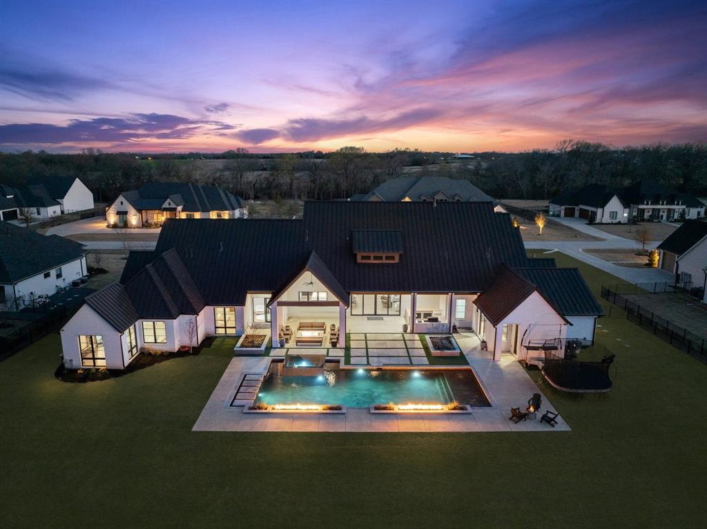 Hidden Creeks Pointe - Residential