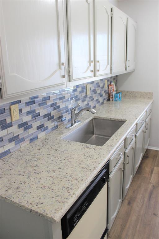 Hollyridge Add 2 - Residential Lease