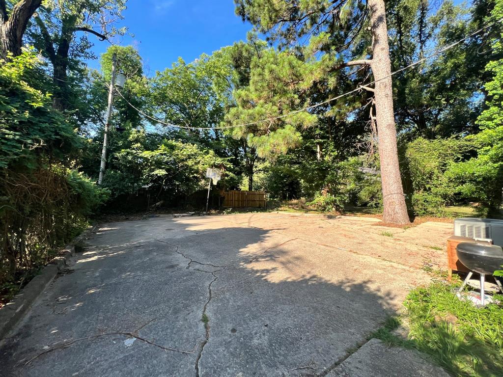 University Place 6th Filing - Residential Lease