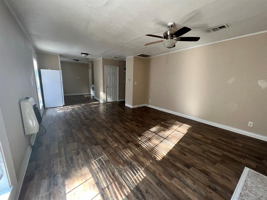 University Place 6th Filing - Residential Lease