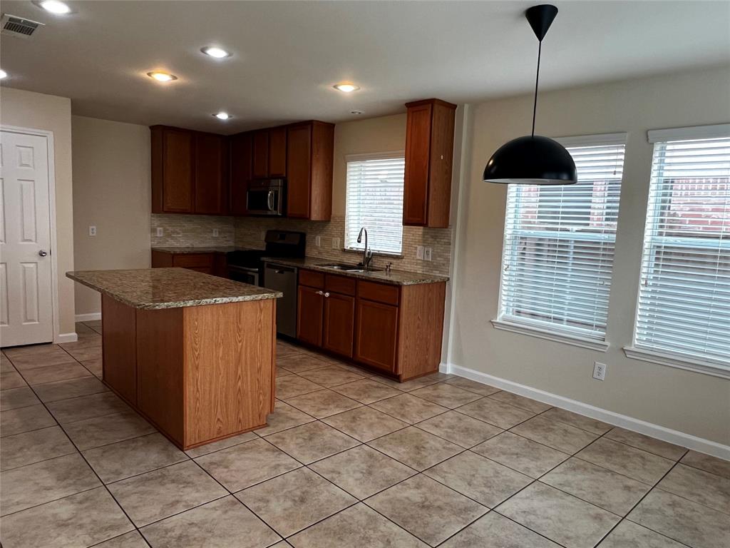 HEIGHTS AT WESTRIDGE PHASE II - Residential Lease