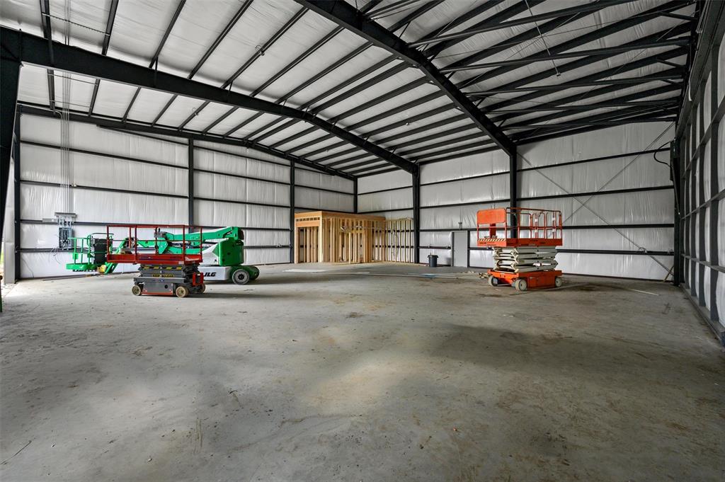 Aero Country East Add - Commercial Sale