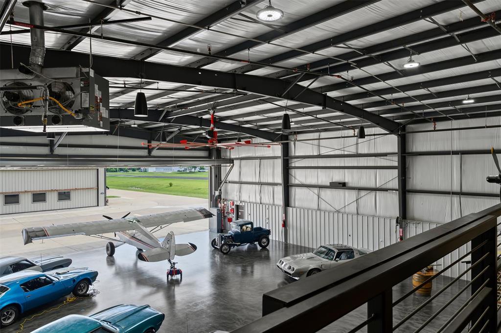Aero Country East Add - Commercial Sale